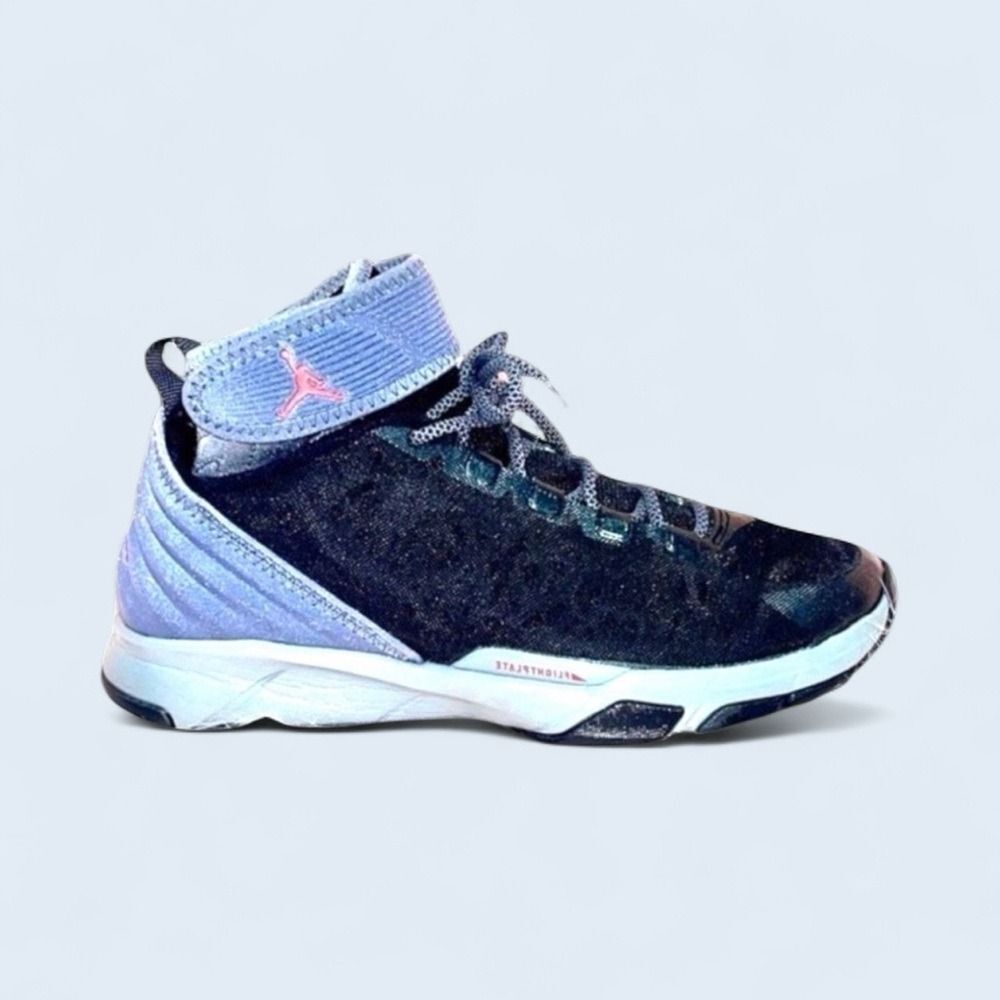 Nike Dominate Pro 2 sz 8